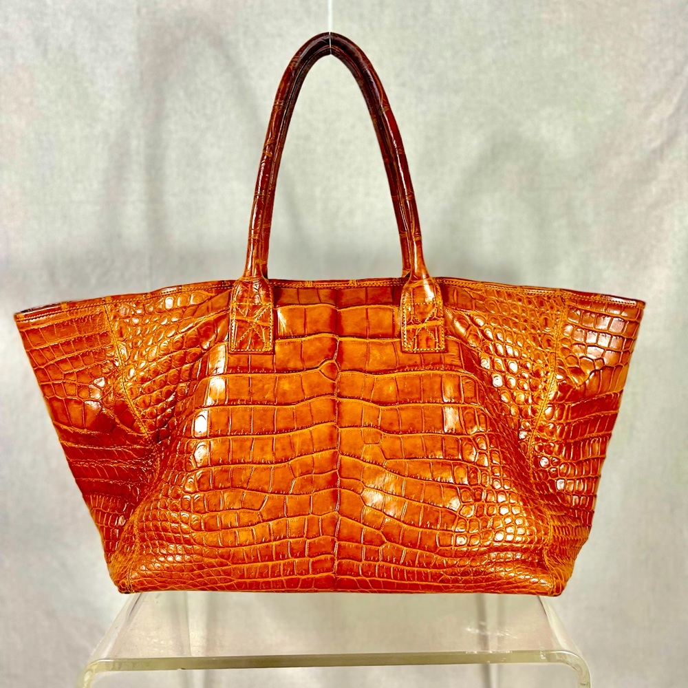 FRESHWATER CROCODILE HORNBACK BAG
